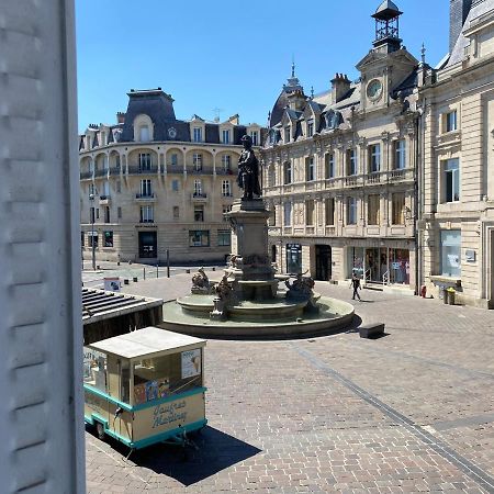 Charleville-Mézières Le Gonzague, Appartement Hyper-Centre Tout Confort. المظهر الخارجي الصورة